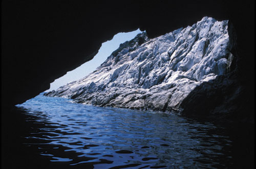 elba-water-cave
